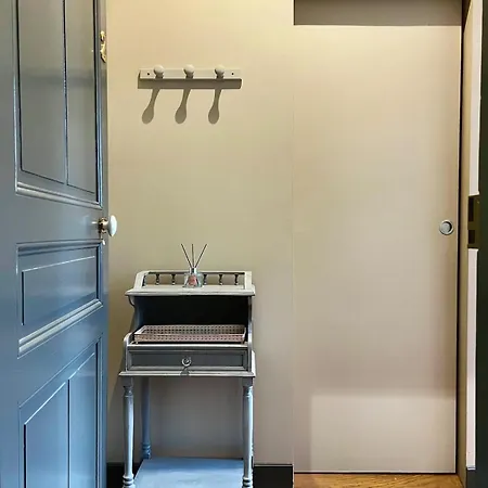 T2 Spacieux & Calme - Vue Jardin, Centre 아파트 *
