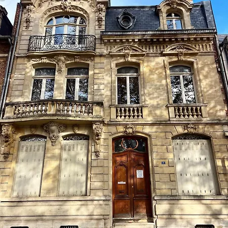 T2 Spacieux & Calme - Vue Jardin, Centre Apartamento Amiens