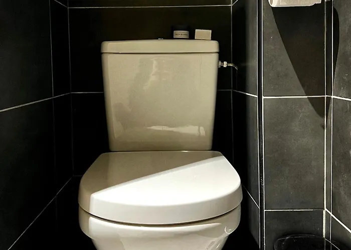 T2 Spacieux & Calme - Vue Jardin, Centre *