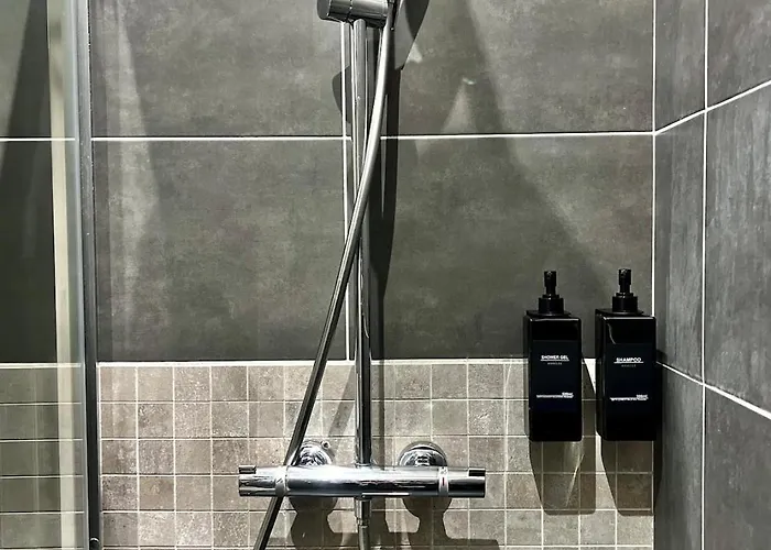 Apartment T2 Spacieux & Calme - Vue Jardin, Centre